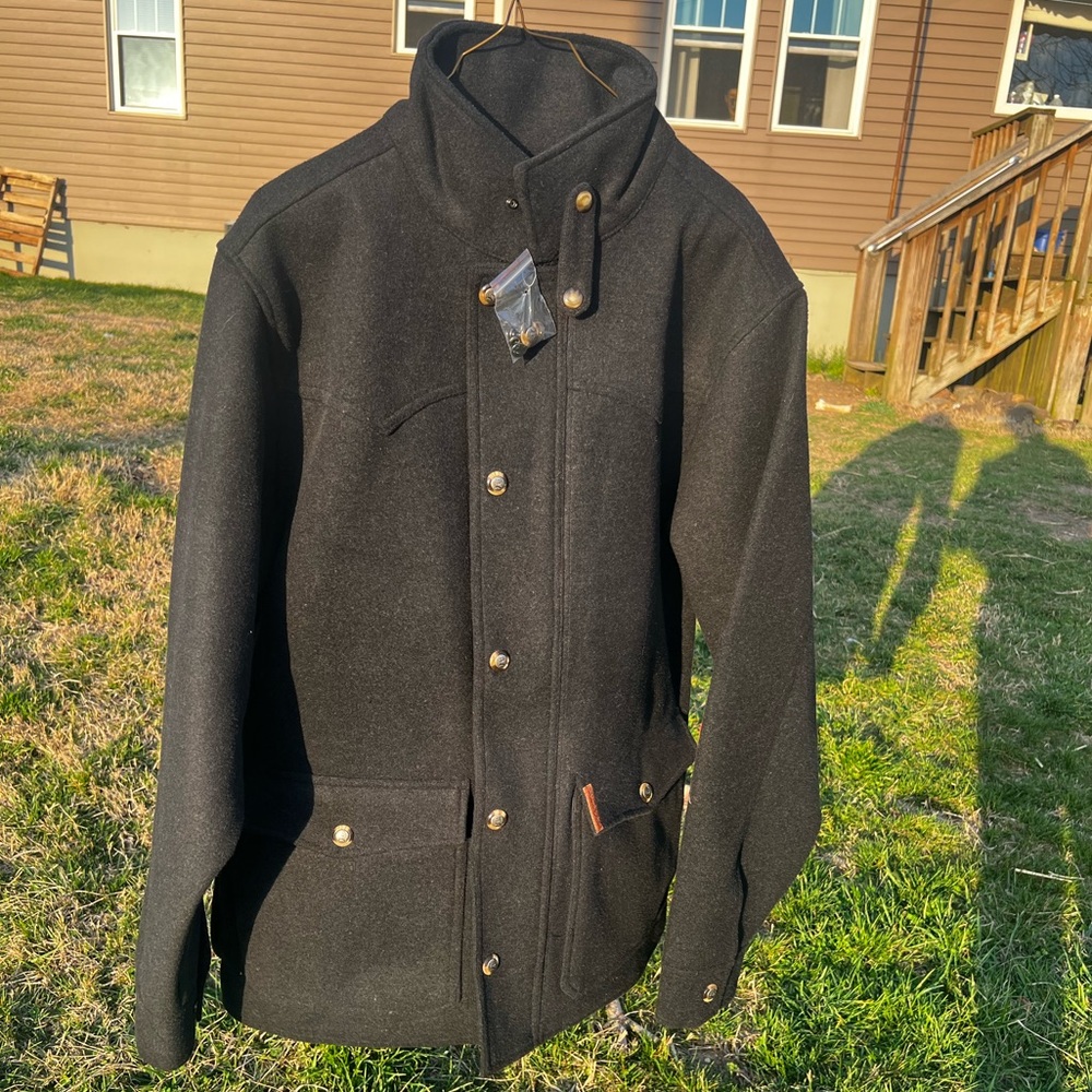 Men’s Cinch ranch coat size large